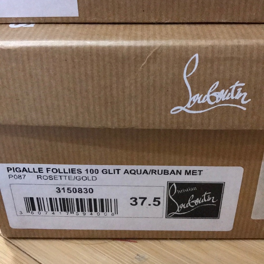 ❌SOLD❌ Christian Louboutin - Picture 7 of 8